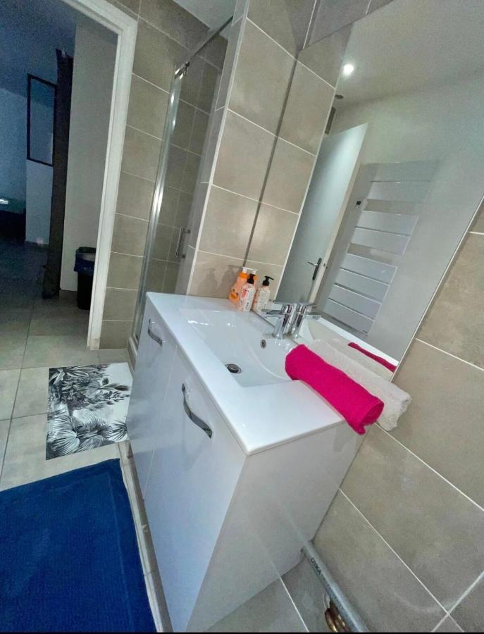 Studio La Reine Blanche - 4Pers - Rdc Apartment Bourges Exterior foto